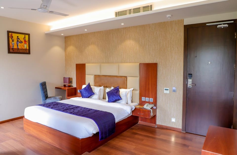 Bed, Photo of the whole room, Bedroom