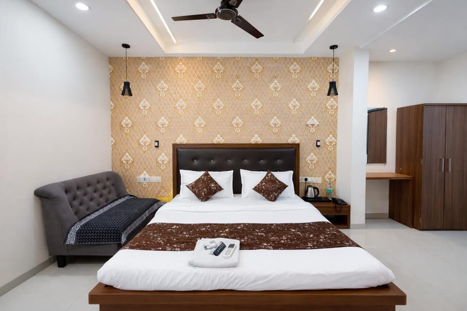 Bed, Bedroom, wardrobe