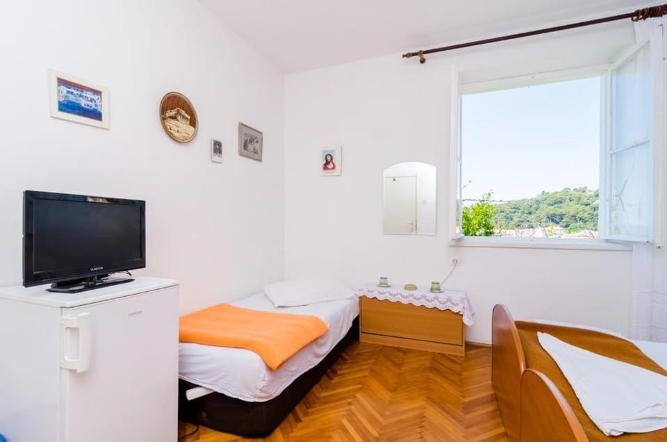 TV and multimedia, Bedroom
