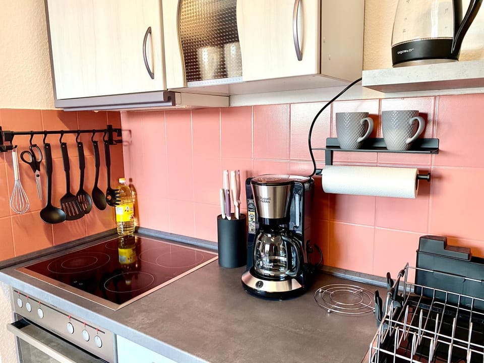 Coffee/tea facilities, Kitchen or kitchenette, Drinks