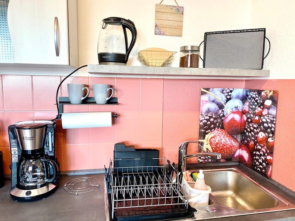 Coffee/tea facilities, Kitchen or kitchenette