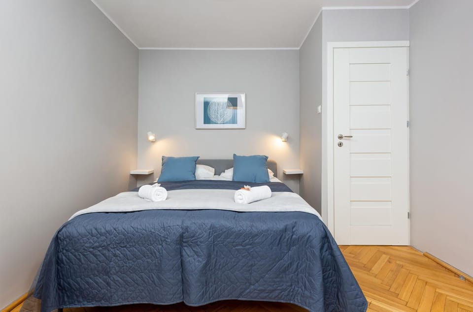 Seating area, Bedroom