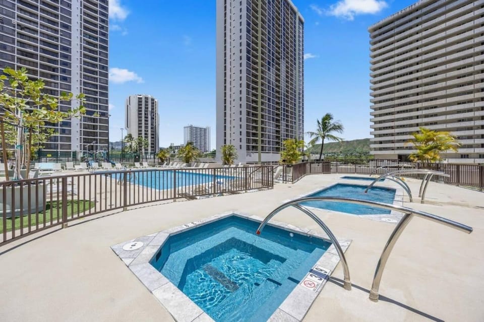 Pool view, Swimming pool