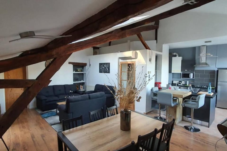 Communal lounge/ TV room, Kitchen or kitchenette, Living room, Communal kitchen