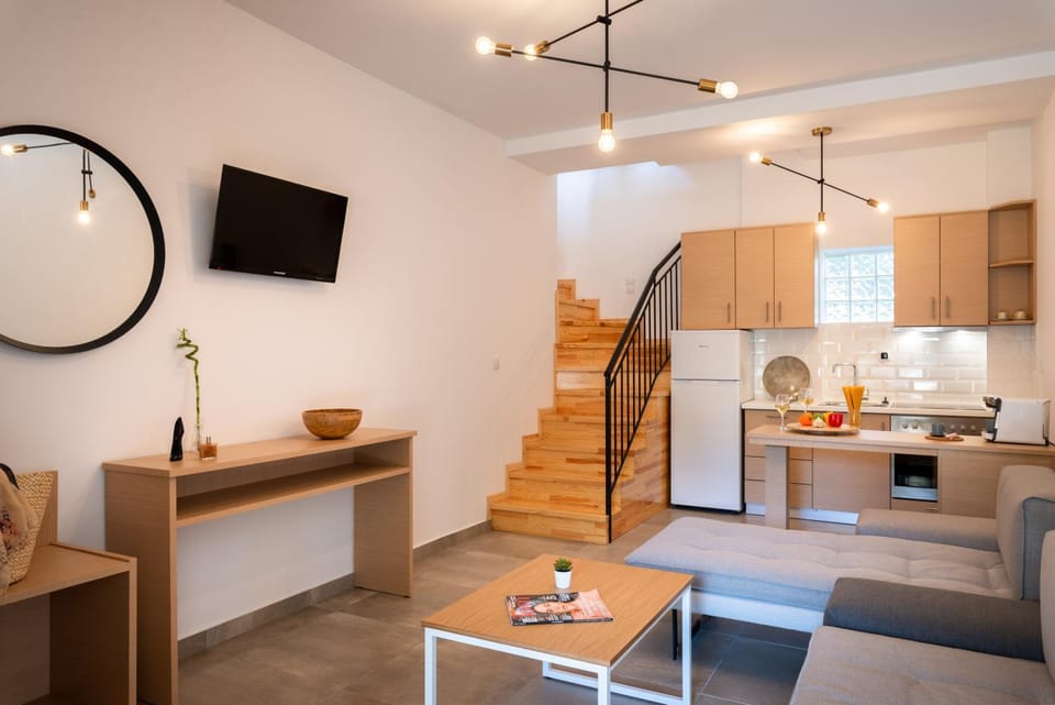 Kitchen or kitchenette, Living room