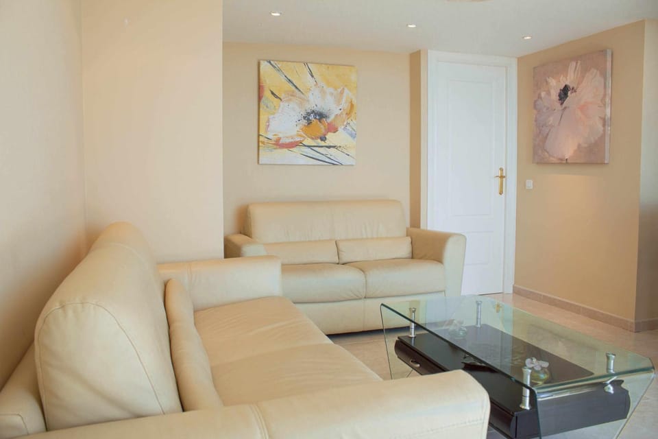 Communal lounge/ TV room, TV and multimedia
