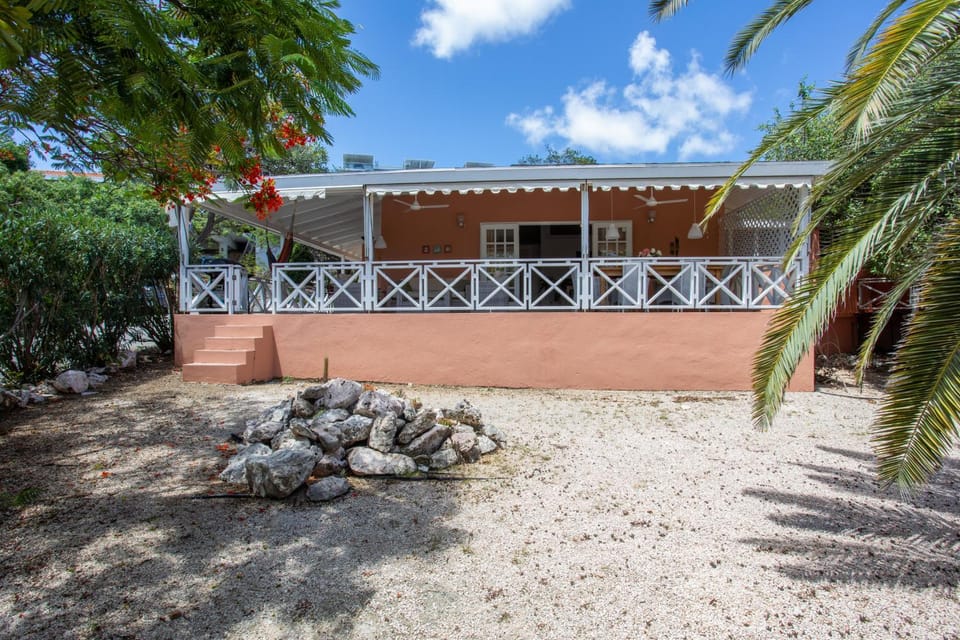 Property building, Garden