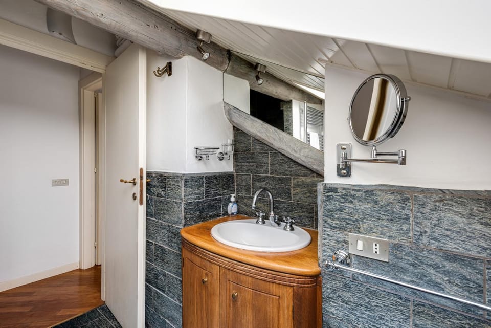Easylife - Milano - Naviglio 46 P4 - Porta Genova Apartment in Milan