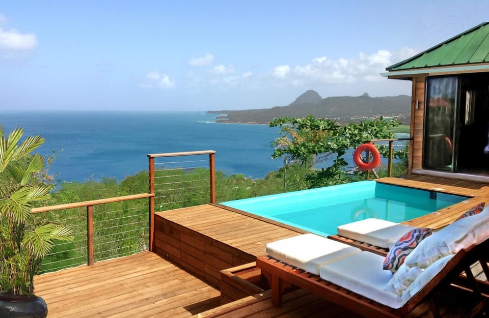 Nearby landmark, Balcony/Terrace, Swimming pool
