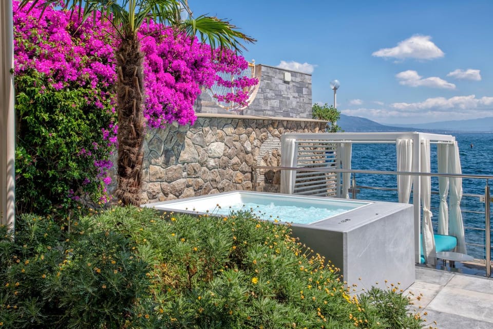 Hot Tub, Balcony/Terrace
