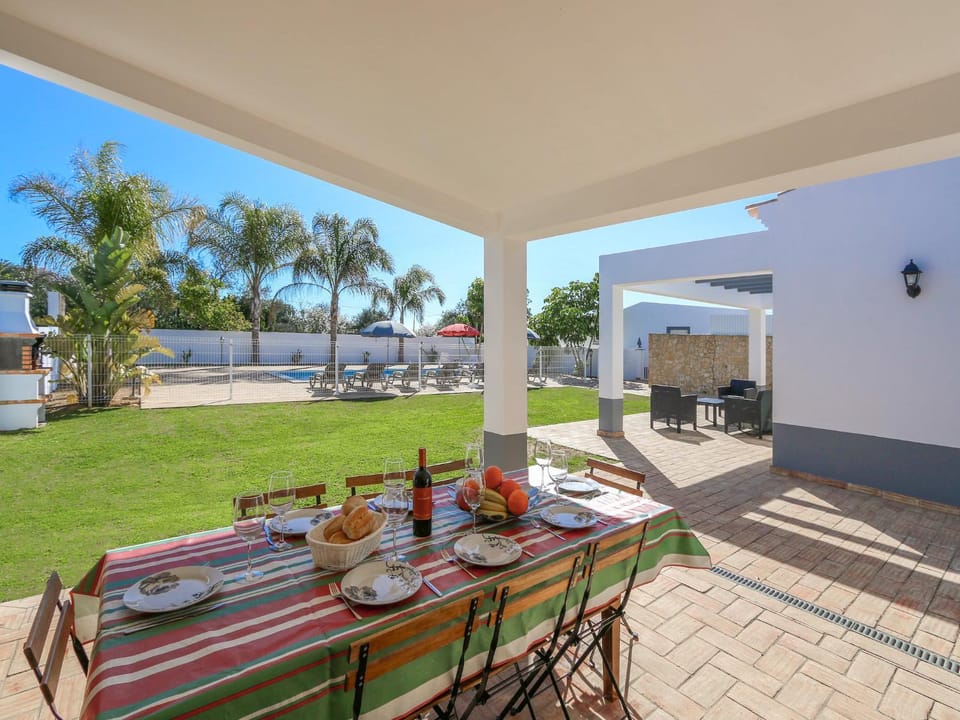 Garden, Balcony/Terrace, Pool view