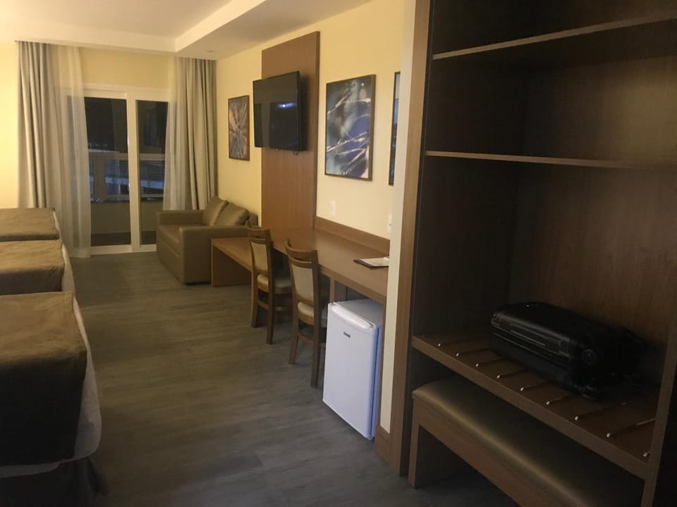 Bed, TV and multimedia, Bedroom, minibar