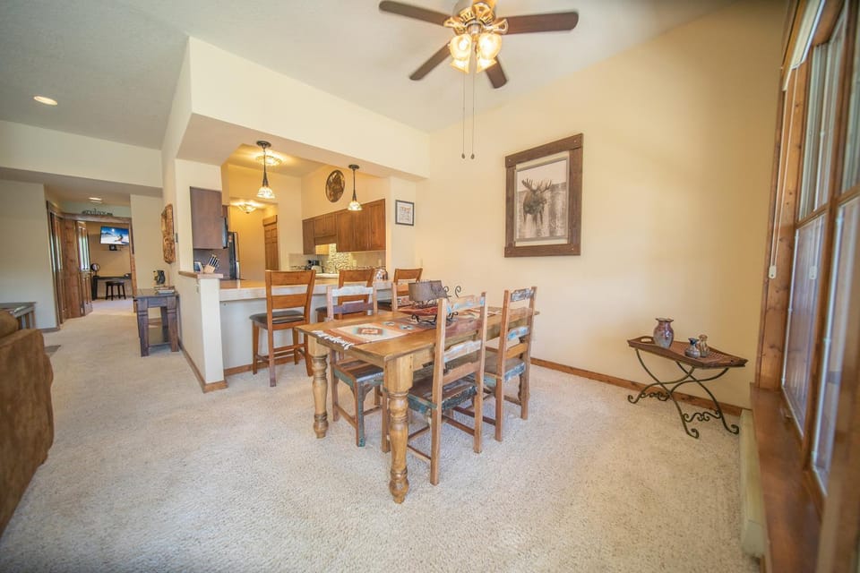 Quicksilver 1639 by SummitCove Lodging in Colorado House in Keystone
