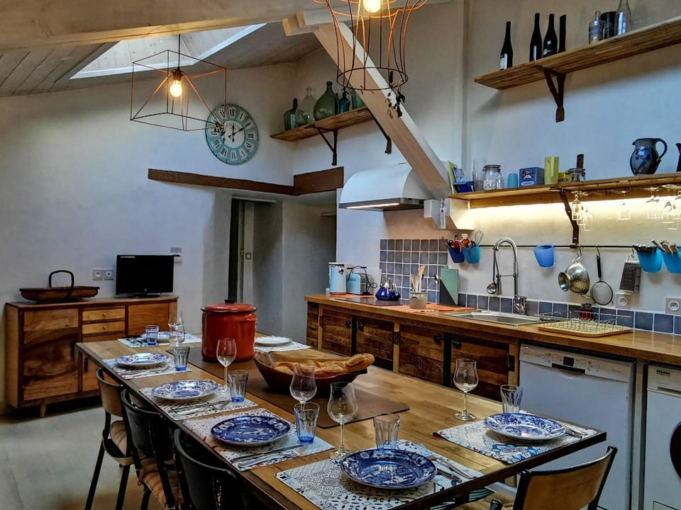 Maison cosy avec cour privative au cœur de l'Auvergne - FR-1-582-316 House in Auvergne-Rhône-Alpes