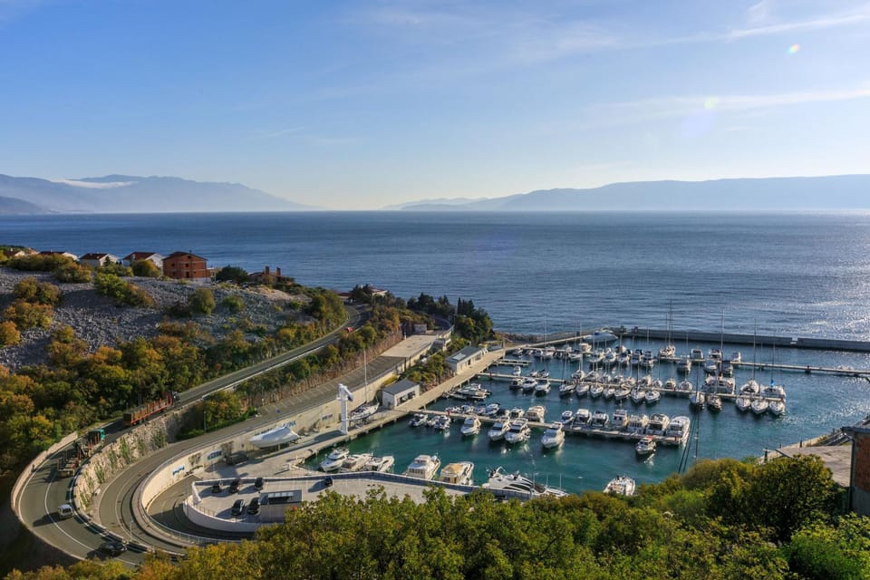 Sea view, Location