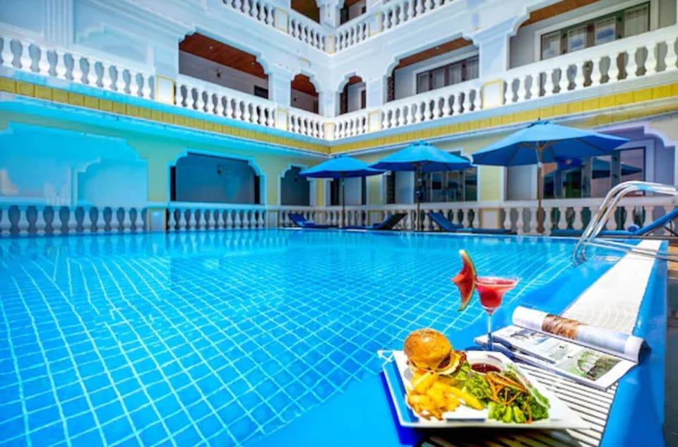 Pool view, Swimming pool