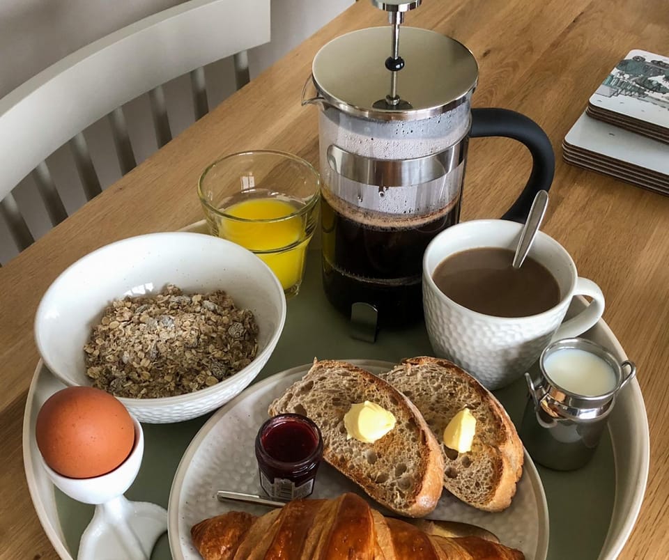 Coffee/tea facilities, Breakfast, Continental breakfast