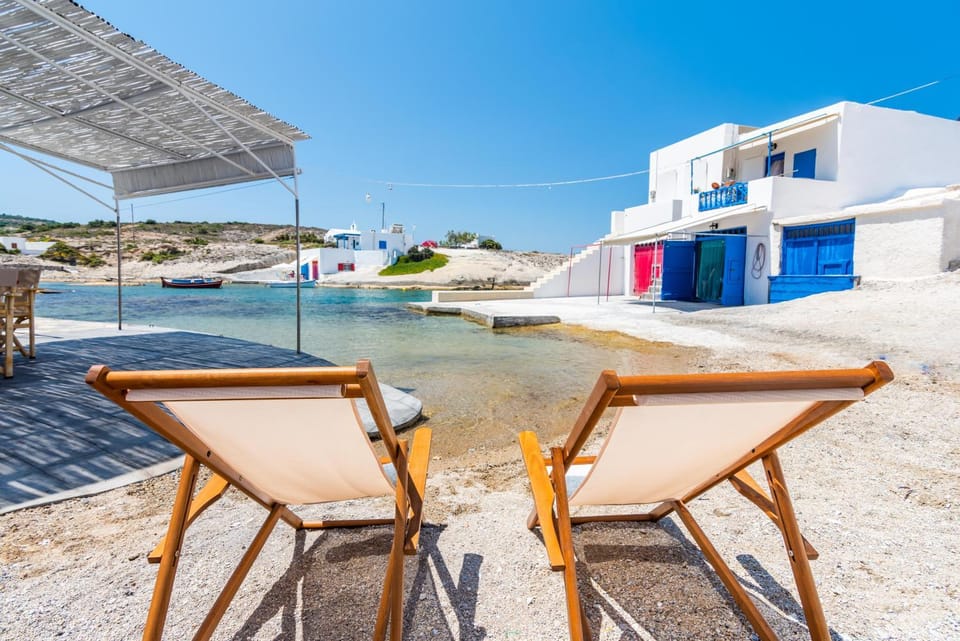 Achinos By The Sea Milos Apartment in Milos