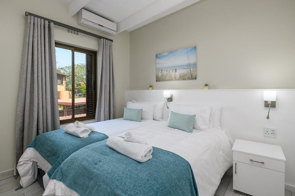 Bedroom, air conditioner