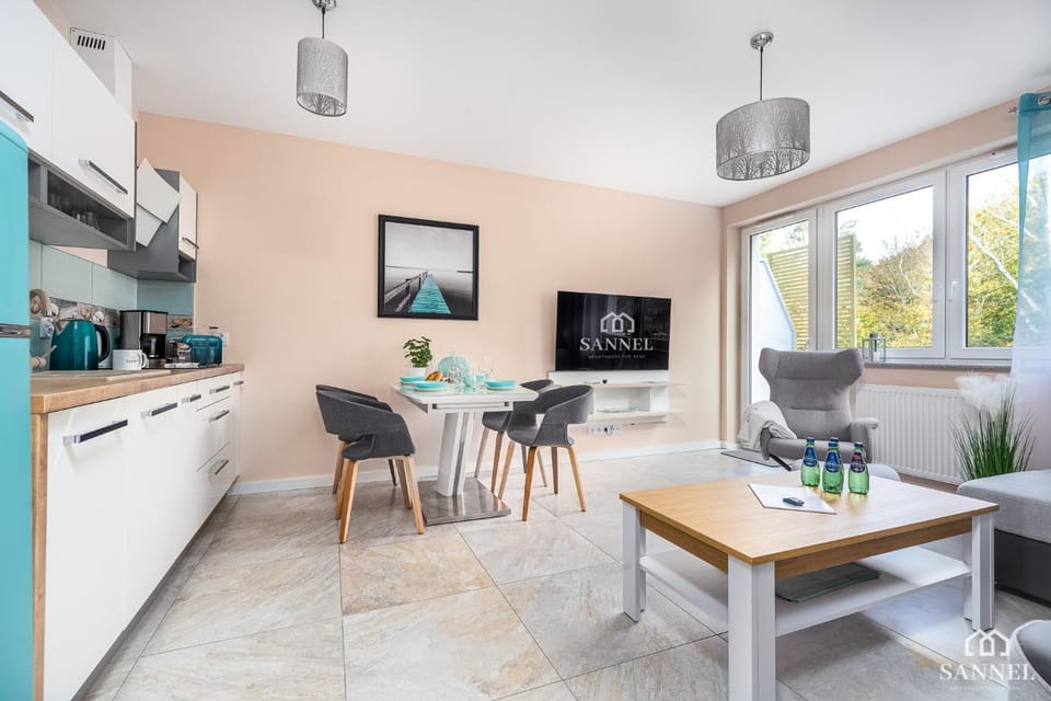 Property logo or sign, Balcony/Terrace, Living room, Photo of the whole room, Decorative detail, Dining area, On site