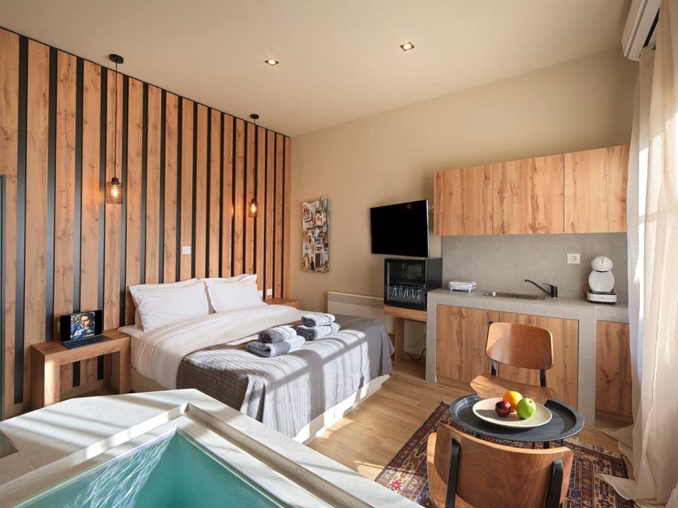 Luxury Studios & Cozy Apartments by White Hills Apartment hotel in Greece