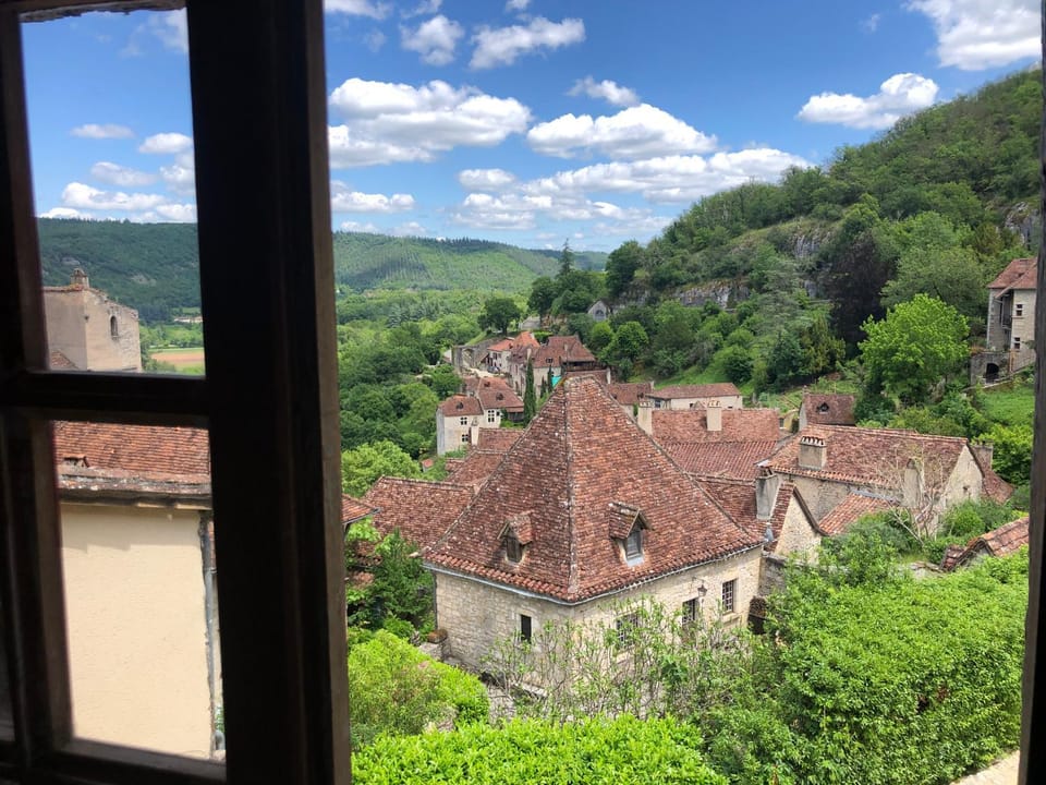Maison Lapopie chambres et gîte Bed and Breakfast in Occitanie
