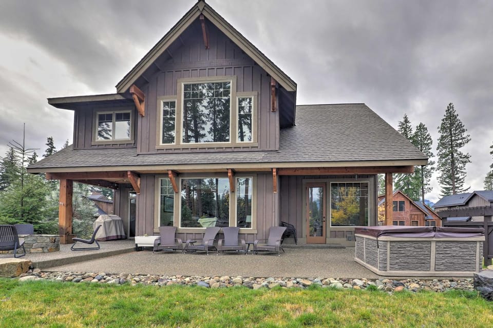 Luxury Suncadia Resort Retreat w/ Private Hot Tub! House in Kittitas County