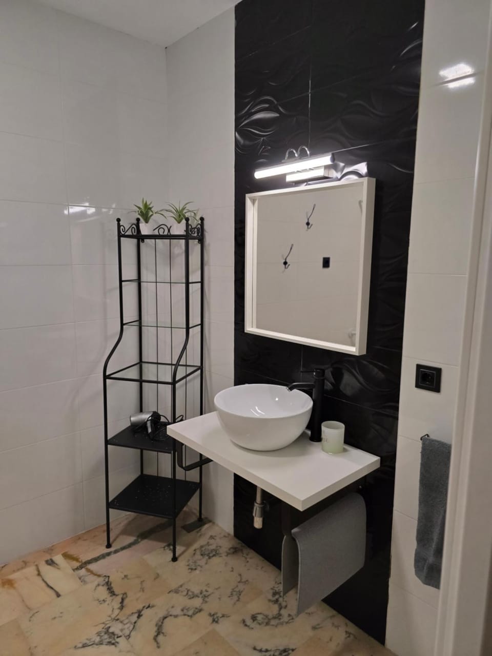 Shower, Bathroom
