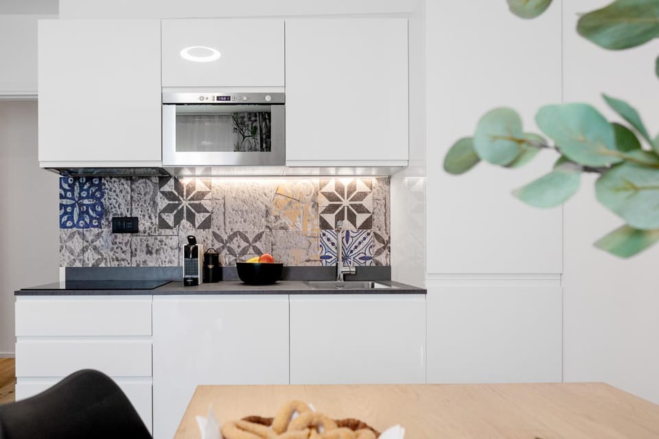 Coffee/tea facilities, Kitchen or kitchenette, Dining area