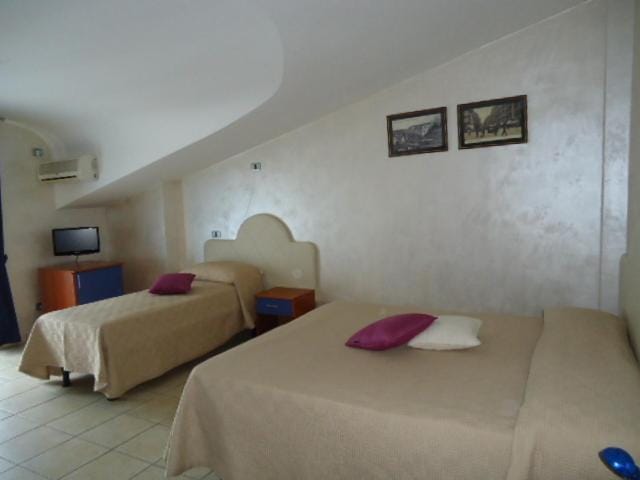 Tea Palace Hotel Hotel in Campania