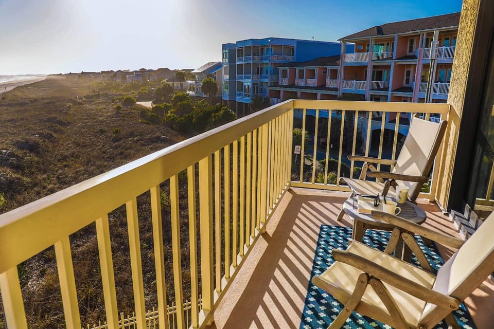 Sunshine Daydream House in Folly Beach