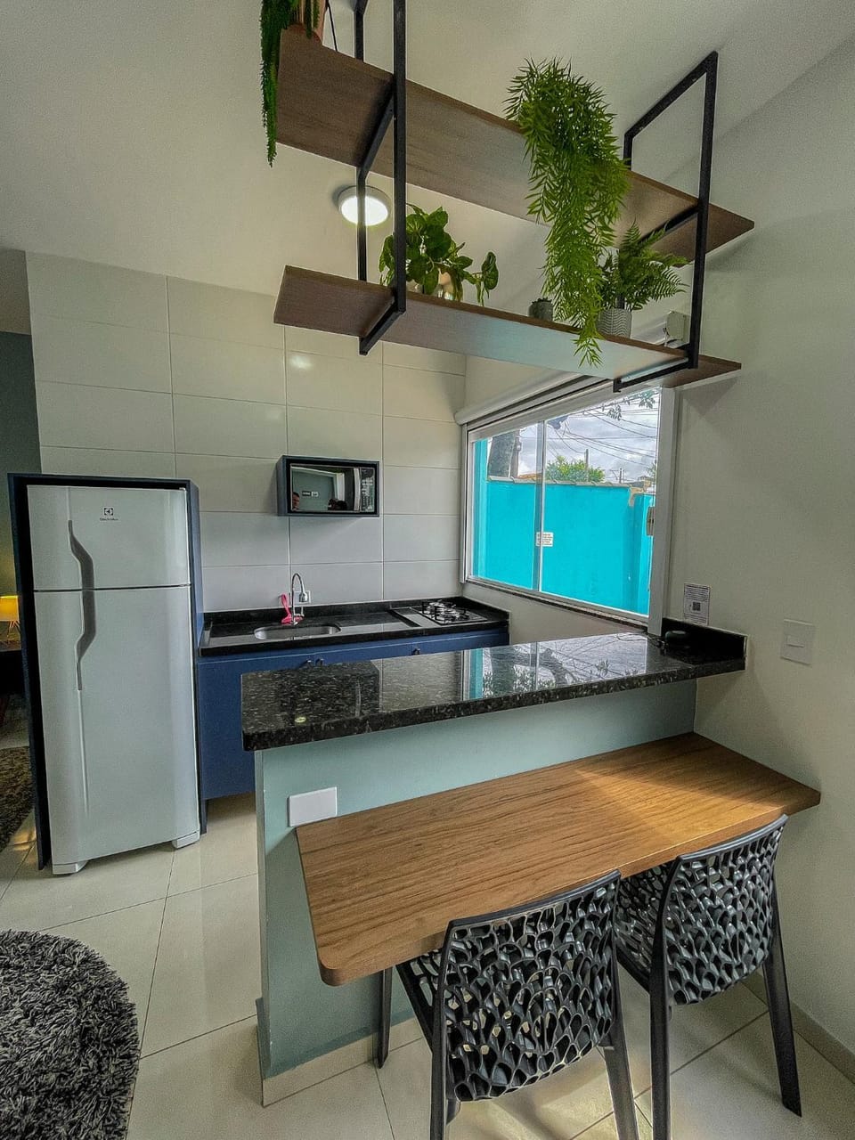 Dining area, kitchen