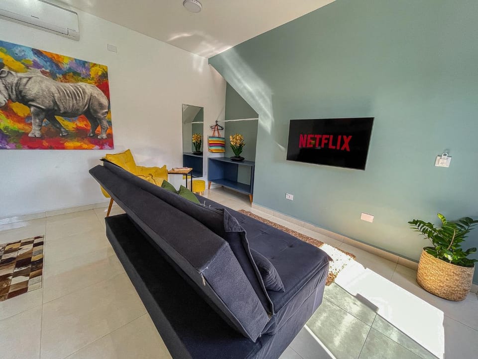 Communal lounge/ TV room, TV and multimedia, TV and multimedia