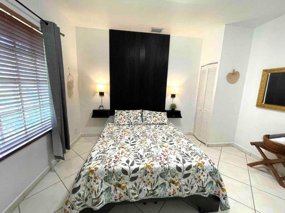 Private Suite next to Calle Ocho Vacation rental in Coral Gables