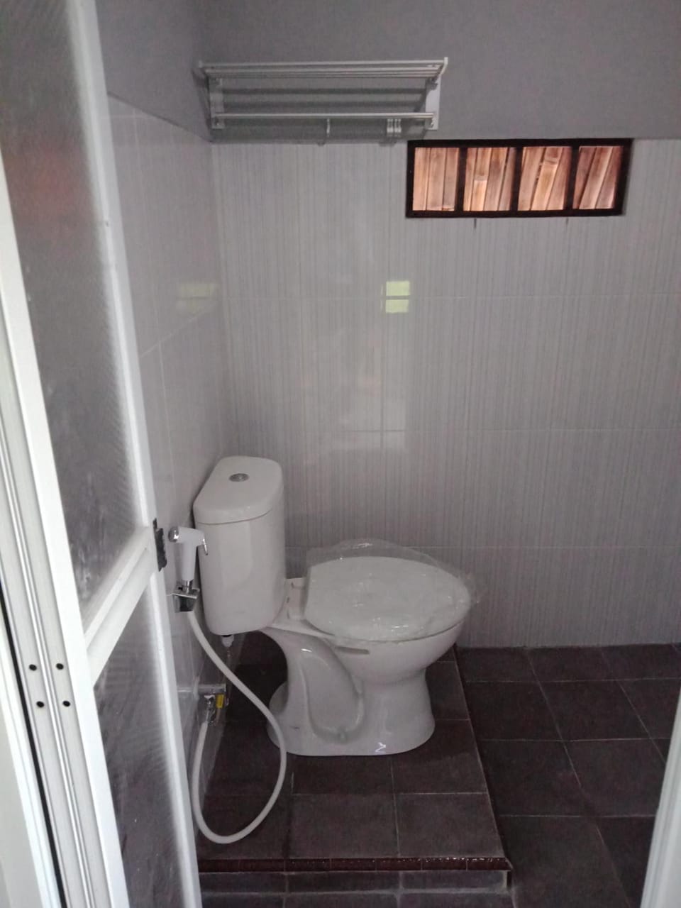 JOGLOPARI GuestHouse room 2 bukan untuk pasangan non pasutri Bed and Breakfast in Special Region of Yogyakarta
