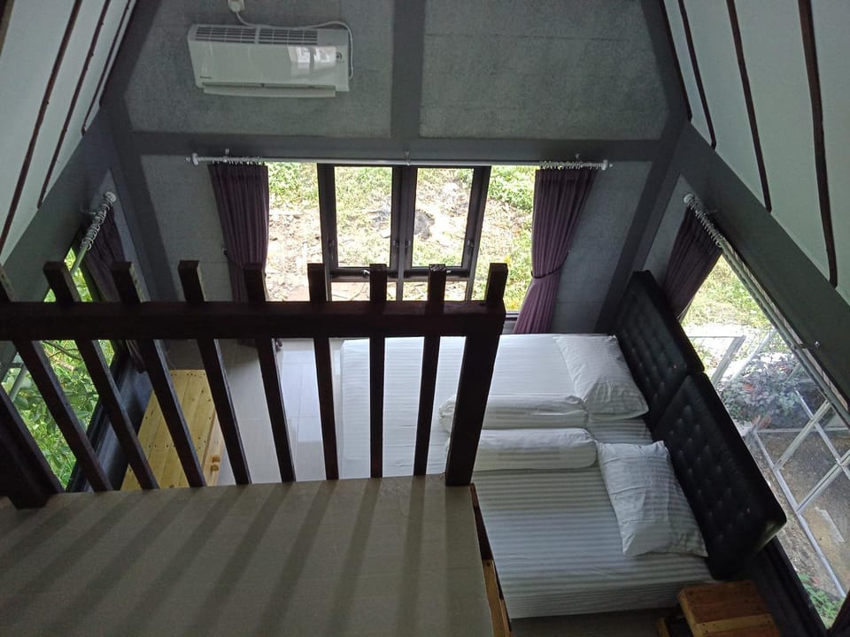 JOGLOPARI GuestHouse room 2 bukan untuk pasangan non pasutri Bed and Breakfast in Special Region of Yogyakarta