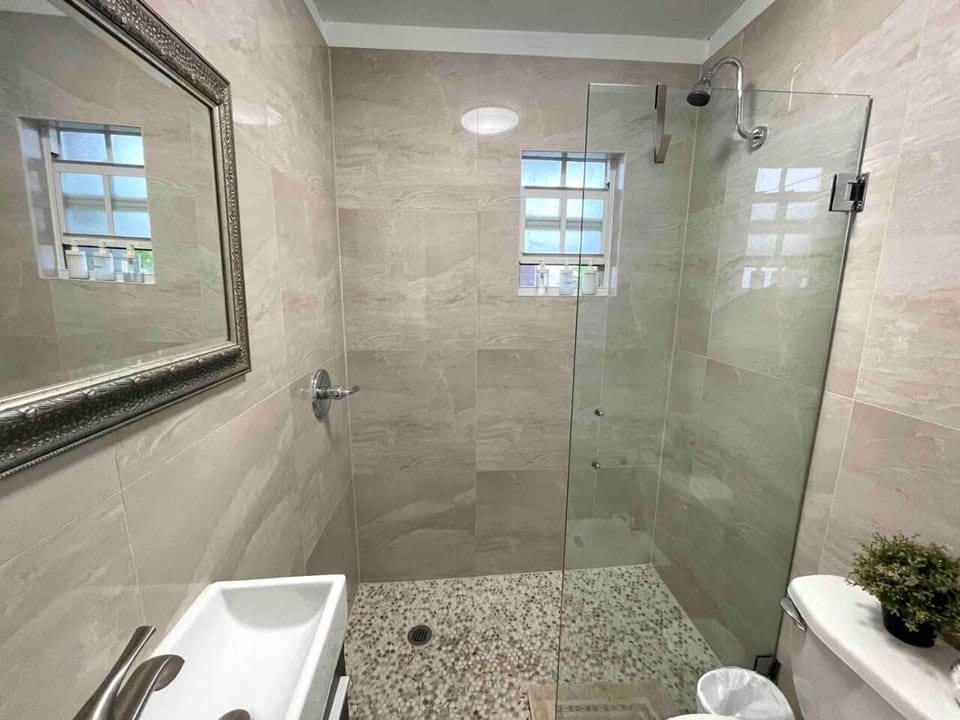 Cozy Room in the Heart of Little Havana Vacation rental in Coral Gables