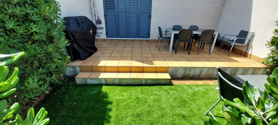 Off site, Garden, Balcony/Terrace