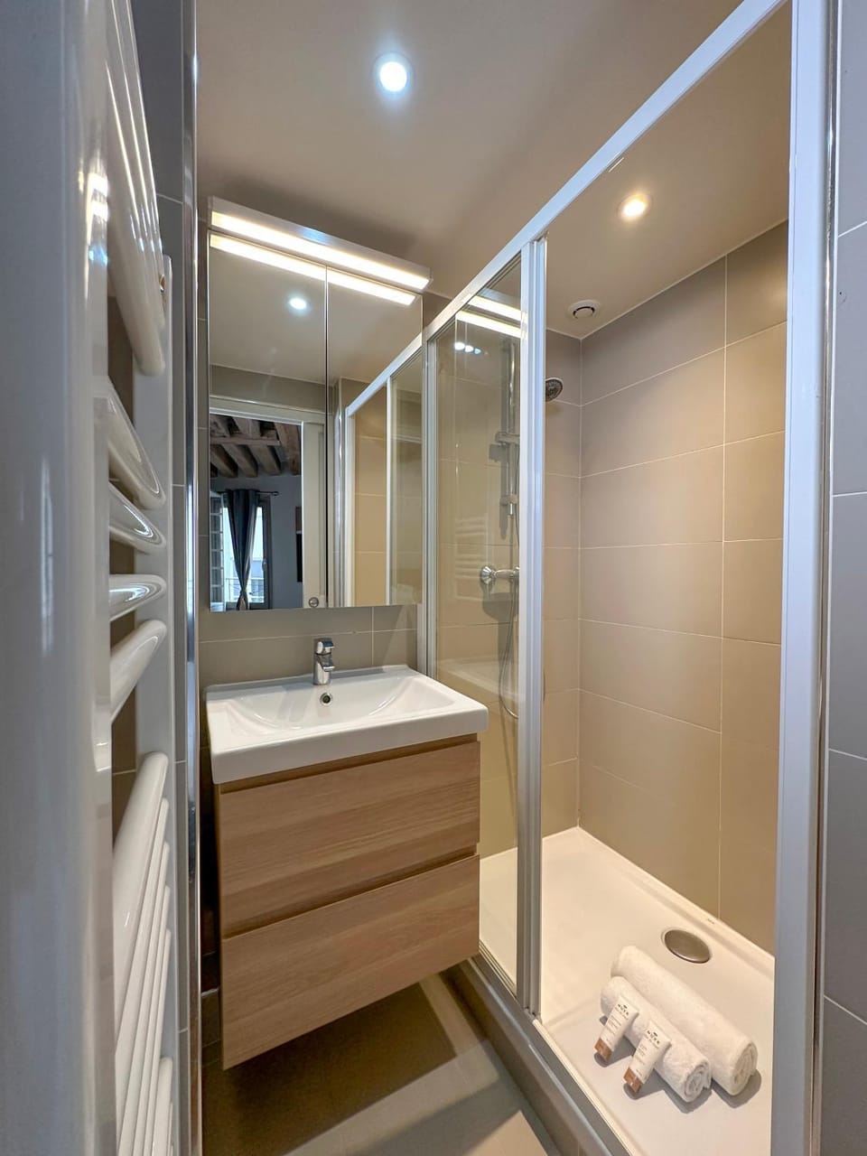 Shower, Bathroom, Bath