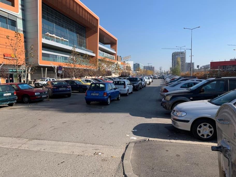 Sliver city next to paradise mall and metro Apartment in Sofia