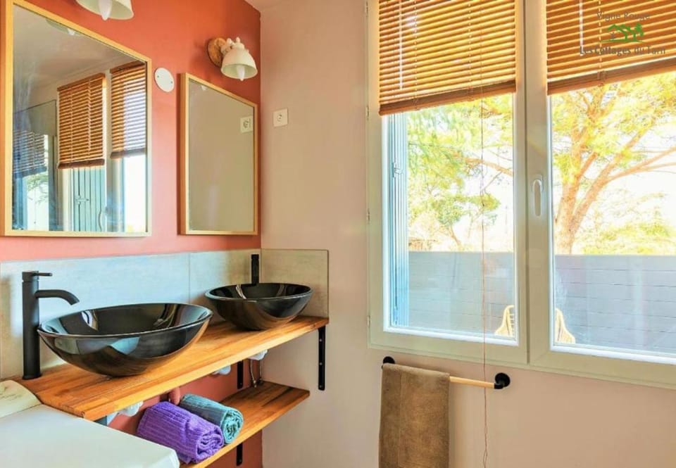 Bathroom, pet friendly