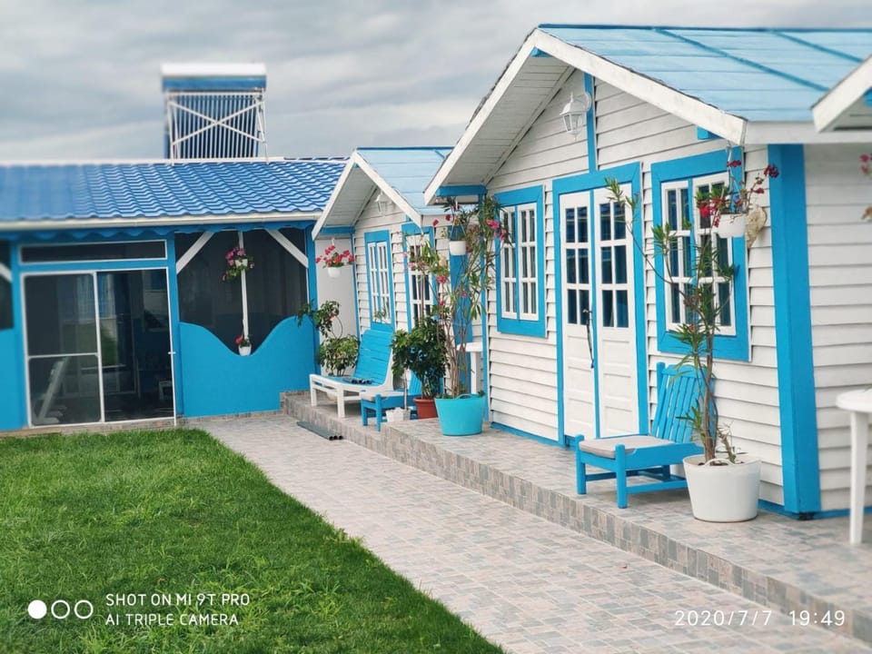Blue Bungalow Jurilovca Nature lodge in Constanța County