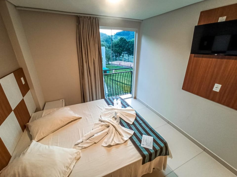 Bed, View (from property/room), Photo of the whole room, Bedroom