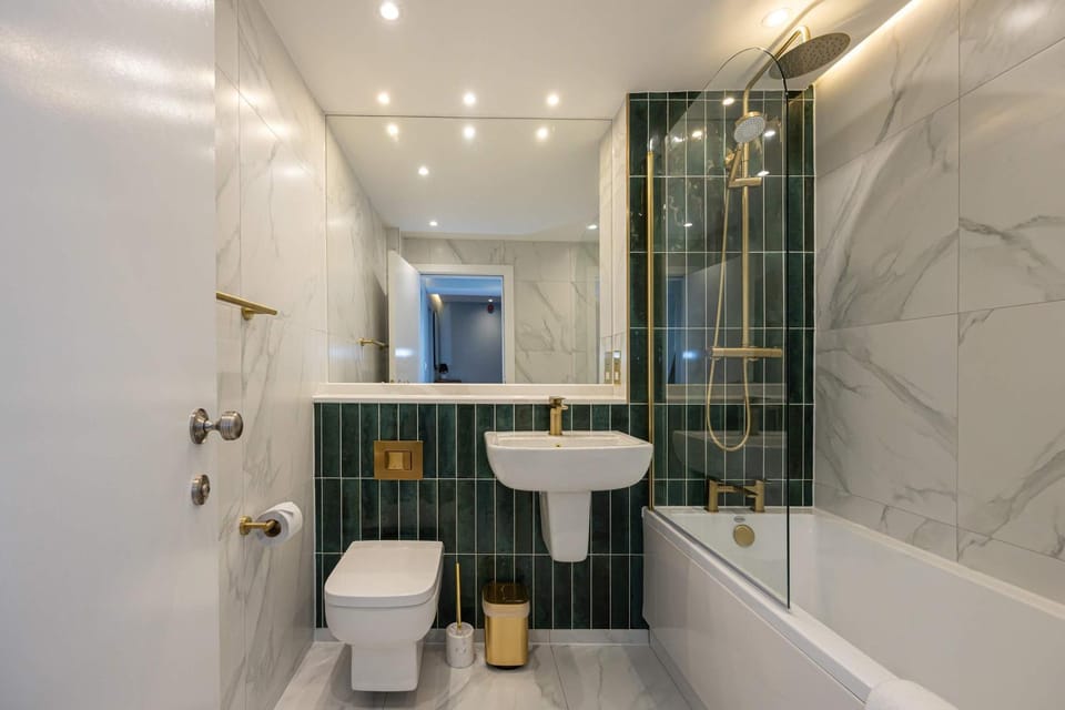 Toilet, Bathroom, Bath, towels