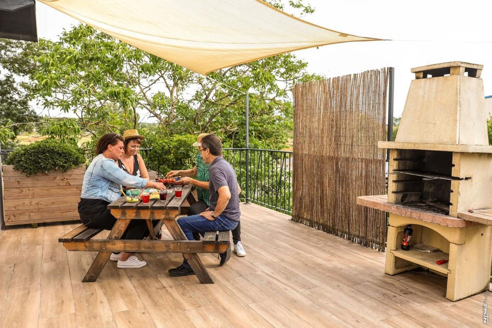 Patio, Day, BBQ facilities, View (from property/room), Balcony/Terrace, Dining area, Drinks, group of guests, pet friendly