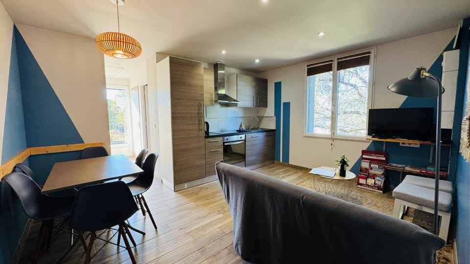 Living room, kitchen