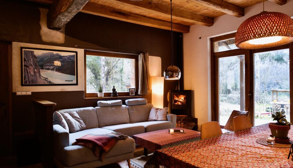 Pont de Valenti Mountain Retreat Apartment in Garrotxa