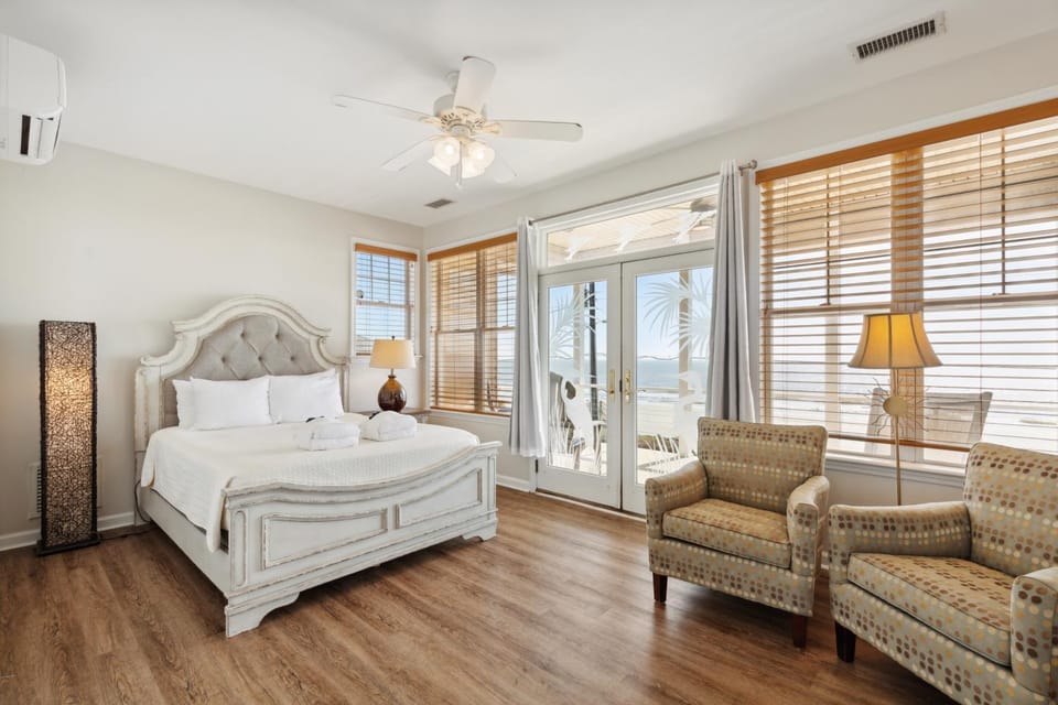 1508 E Ashley - Paradise on the Washout - Oceanfront House in Folly Beach