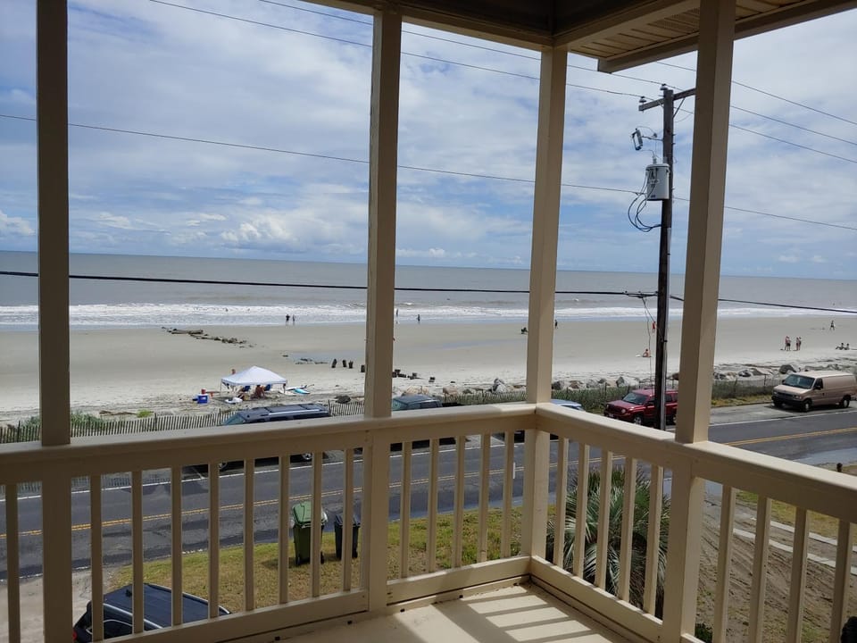 1508 E Ashley - Paradise on the Washout - Oceanfront House in Folly Beach