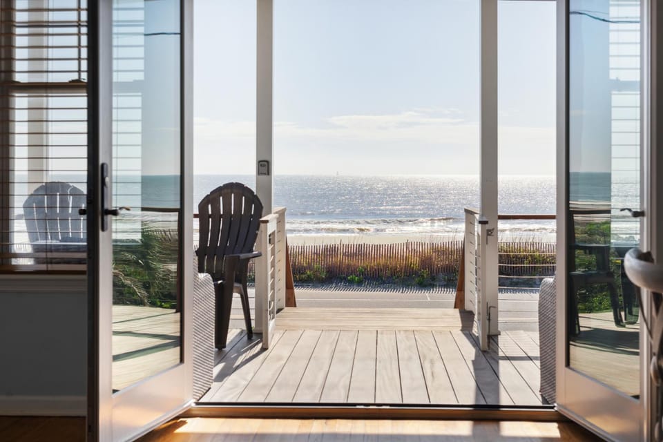 1508 E Ashley - Paradise on the Washout - Oceanfront House in Folly Beach